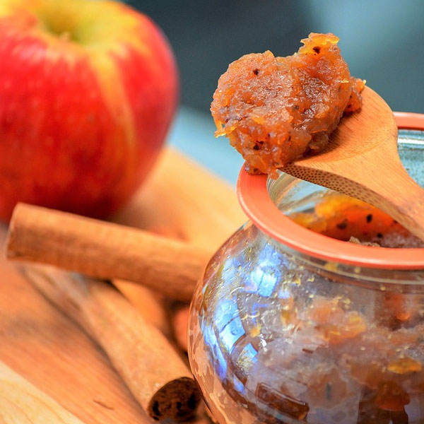 apple-marmalade-made-using-certo-liquid-pectin-for-a-consistent-set