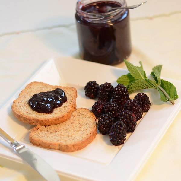 blackberry jam made using Certo UK to ensure a consistent set Certo.co.uk