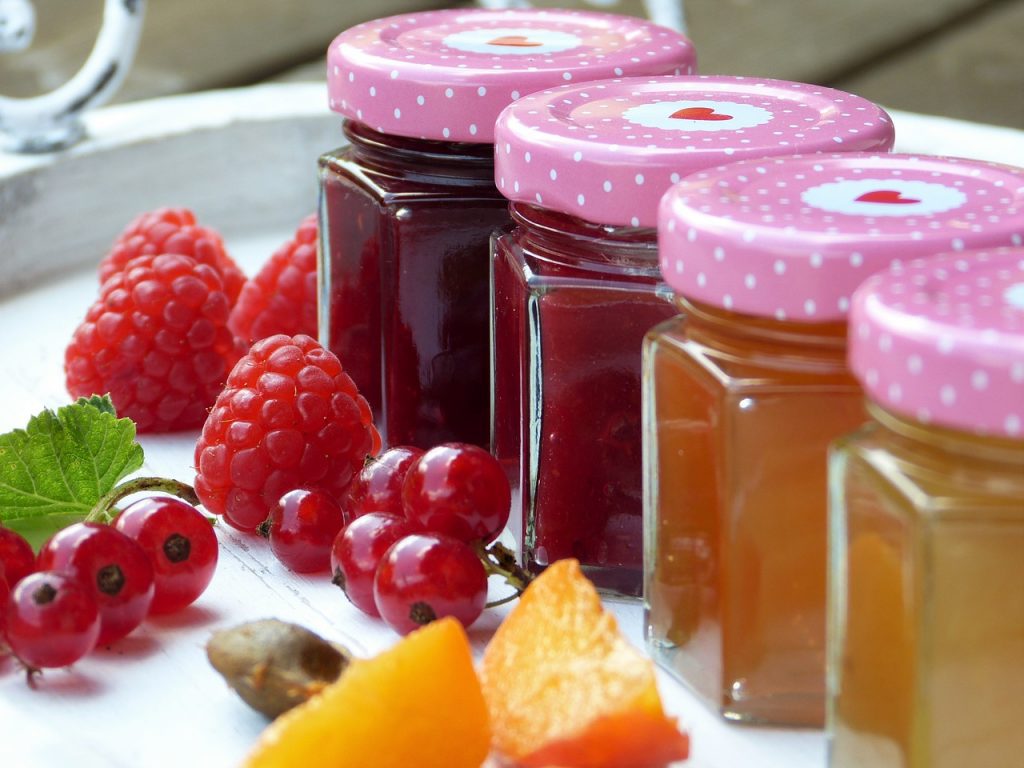 fruit-jam-raspberries-apple-jam-made-using-certo-liquid-pectin-for-a-consistent-set